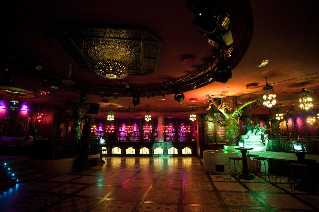 ASIAN LIFE BE BACK STUDIO