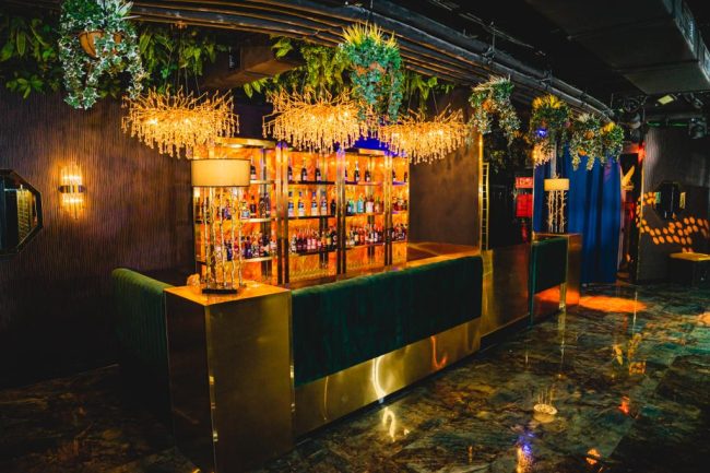 ATTA CLUB MADRID-ESTILO GOLDEND TREND